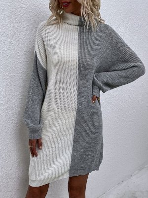 Платье-свитер с высоким воротником двухцветный без пояса