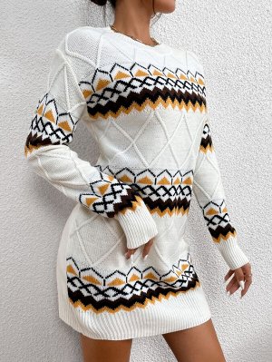 Платье-свитер с шевронами и геометрическим узором