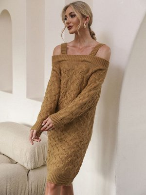 Платье-свитер открытыми плечами без пояса