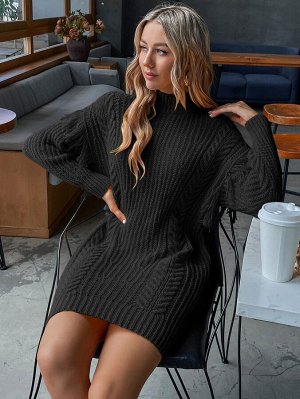 Вязаное вязаное платье-свитер с необработанной отделкой