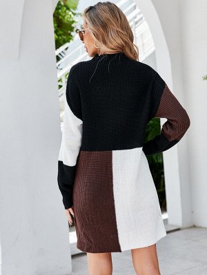 Платье-свитер контрастный с воротником-стойкой
