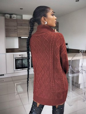 Рваный вязаный свитер