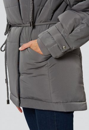 2216 серый Утепленная, лаконичная куртка прямого силуэта из полуматовой ткани с водоотталкивающей пропиткой и суперсовременным утеплителем ТермМакс. За дополнительную защиту от непогоды отвечает капюш