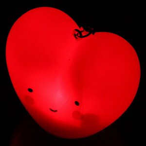 Брелок светящийся "Добрый сон-Сердечко" LED с датчиком прикосновения