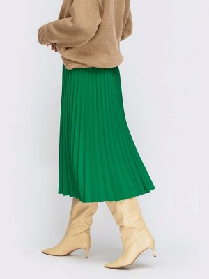 Юбка 88001 Оттенок изделия может отличаться
Гофрированная юбка-миди. Пояс на резинке.
На модели представлен 42-44 размер.
*	длина изделия – 79 см.