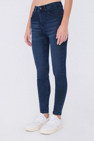 Темные джинсы скинни из денима со стандартной талией