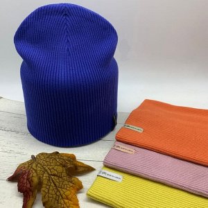 Шапка Бини – универсальная шапка, которую современные дизайнеры смело включают в коллекции одежды. Сочетаемый практически с любой одеждой, данный элемент гардероба не только дополнит образ, но и согре