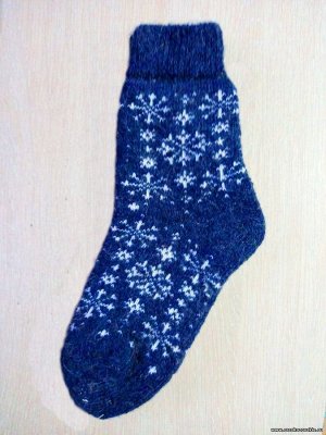 Женские шерстяные носки круговой вязки с рисунком(снежинки)