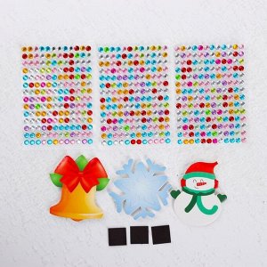 Набор для творчества «Новогодние магнитики: снежинка, колокольчик, снеговик»