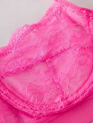 Розовый комплект кружевного нижнего белья на косточках