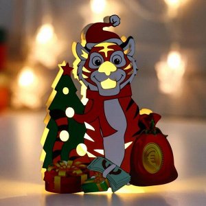 Сувенир дерево световой "Тигр в новогоднем колпаке у ёлочки" МИКС 12х3,2х12,5 см