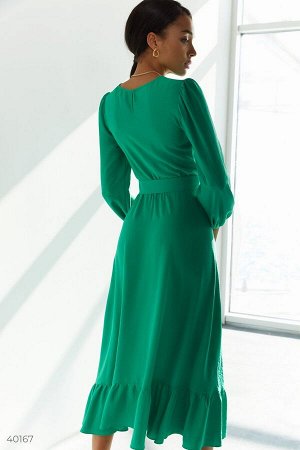Легкое платье зеленого цвета