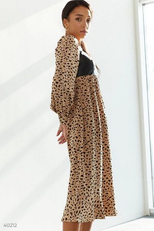 Gepur Бежевое платье со вставкой из эко-кожи