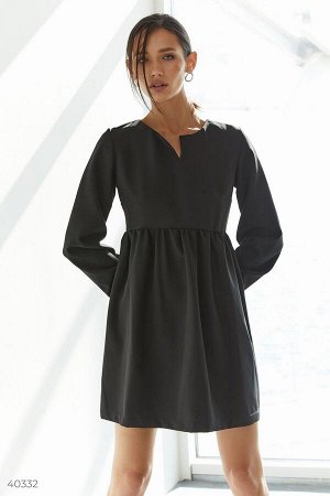 Свободное платье мини черного цвета
