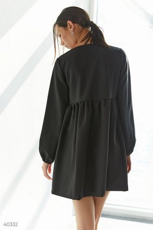 Свободное платье мини черного цвета