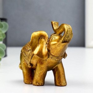 Сувенир полистоун "Слон в золотой попоне с узорами" лак 10х5х12 см