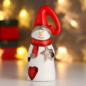 Сувенир керамика "Снеговик, белый кафтан, красный колпак, золотая звёздочка" 13,5х5х5,5 см