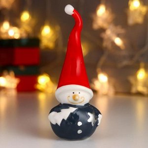 Сувенир керамика "Снеговик, серый кафтан и красный колпак, ёлочка и звезда" 14х5х6 см