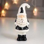 Сувенир керамика &quot;Дед Мороз кудрявая борода, чёрный кафтан колпак с ёлочкой&quot; 13,9х5,4х5,6 см 65326