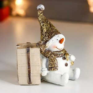 Подсвечник полистоун на 1 свечу "Снеговик колпак, шарф с узорами, с конфетой" 12х6,5х10,5 см