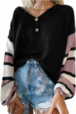 Черный вязаный свитер оверсайз с розово-белыми полосатыми рукавами