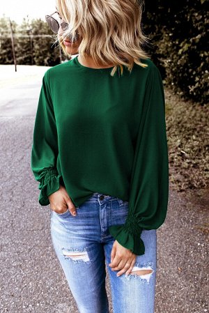 Зеленая блуза с пышными рукавами с рюшами