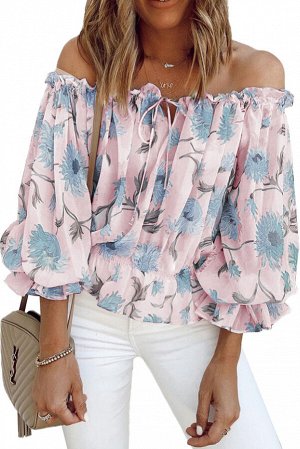 Розовая блуза с открытыми плечами и голубым цветочным принтом