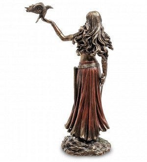 Статуэтка «Морриган - богиня рождения, войны и смерти»