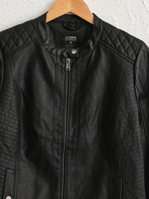Короткая куртка с воротником из искусственного меха
