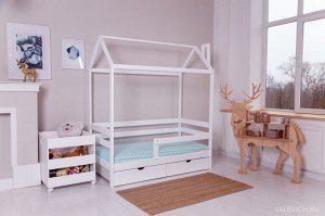 Кроватка детская "DreamHome"