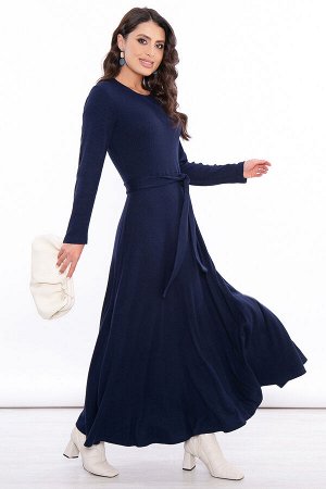 Платье Нереальное трикотажное платье длины макси в глубоком синем цвете. Оно создано для того, чтобы украсить Ваши будни и подарить прекрасное настроение и уверенность в себе! Так же подойдет и для пр
