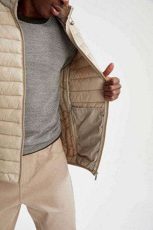 Slim Fit с капюшоном водоотталкивающее термоизолированное надувное пальто Warmtech