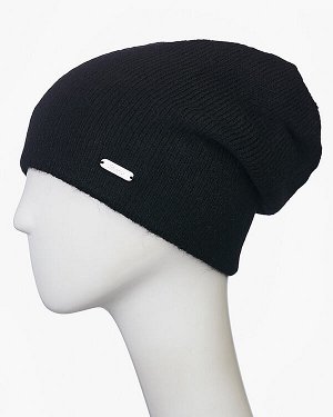 Тёплая шапка цвет черный