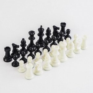 Шахматные фигуры, пластик, король h-7.5 см, пешка h-3.5 см