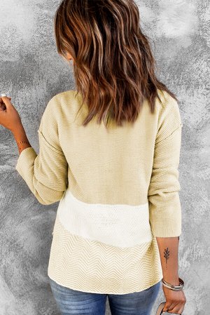 Бежево-белый вязаный свитер оверсайз с круглым вырезом на пуговицах