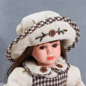 Кукла коллекционная керамика "Мариша в клетчатом платье со шляпкой" 30 см