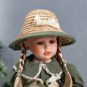Кукла коллекционная керамика "Людочка в зелёном платье с цветами, в шляпке" 30 см