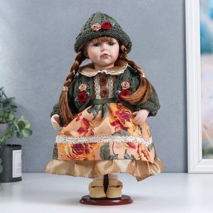 Кукла коллекционная керамика "Даша в платье с цветами, в зеленой кофточке" 30 см