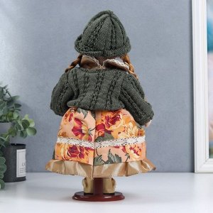 Кукла коллекционная керамика "Даша в платье с цветами, в зеленой кофточке" 30 см