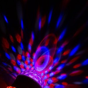 Световой прибор «Вокруг сферы» 12 см, динамик, свечение RGB, 220 В, белый