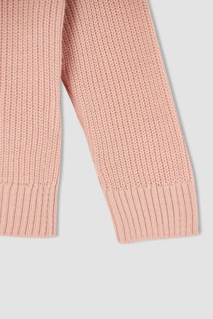 Трикотажный свитер стандартного кроя с капюшоном для девочки
