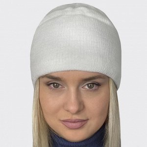 Женская шапочка белого цвета №4