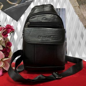 Рюкзак на одной лямке Popuri унисекс из натуральной кожи чёрного цвета.
