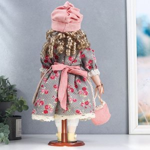 Кукла коллекционная керамика "Кристина в розово-сером платье с цветами, с сумкой" 40 см