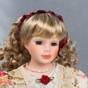 Кукла коллекционная керамика "Алла в платье с цветами, и бордовым бантом, с корзиной" 40 см   626094