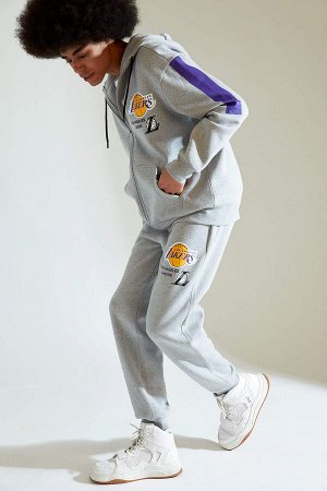 Мягкая пушистая толстовка NBA Los Angeles Lakers Licensed Oversize Fit с карманами кенгуру