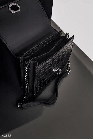 Черная сумка с тиснением под крокодила
