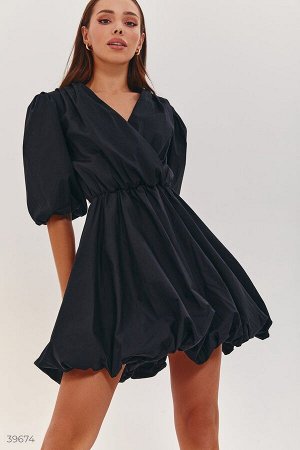 Воздушное платье черного цвета