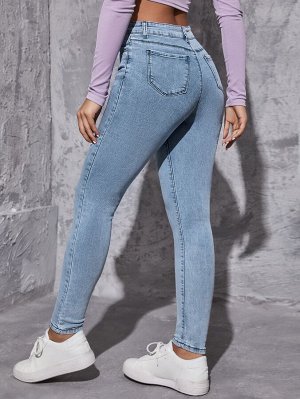 Облегающие короткие джинсы с высокой талией