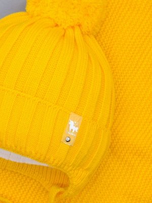 Русбубон Шапка вязаная для девочки с бубоном на завязках, сбоку нашивка единорог + снуд, ярко-желтый